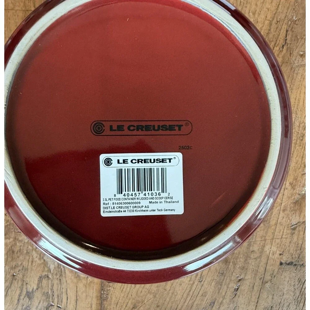 Le Creuset Stoneware Pet Food Storage Container Jar w/ Lid Scoop Cerise Red NEW